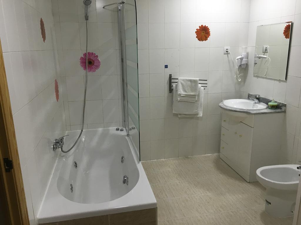 Hostal Трес-Кантос Екстер'єр фото