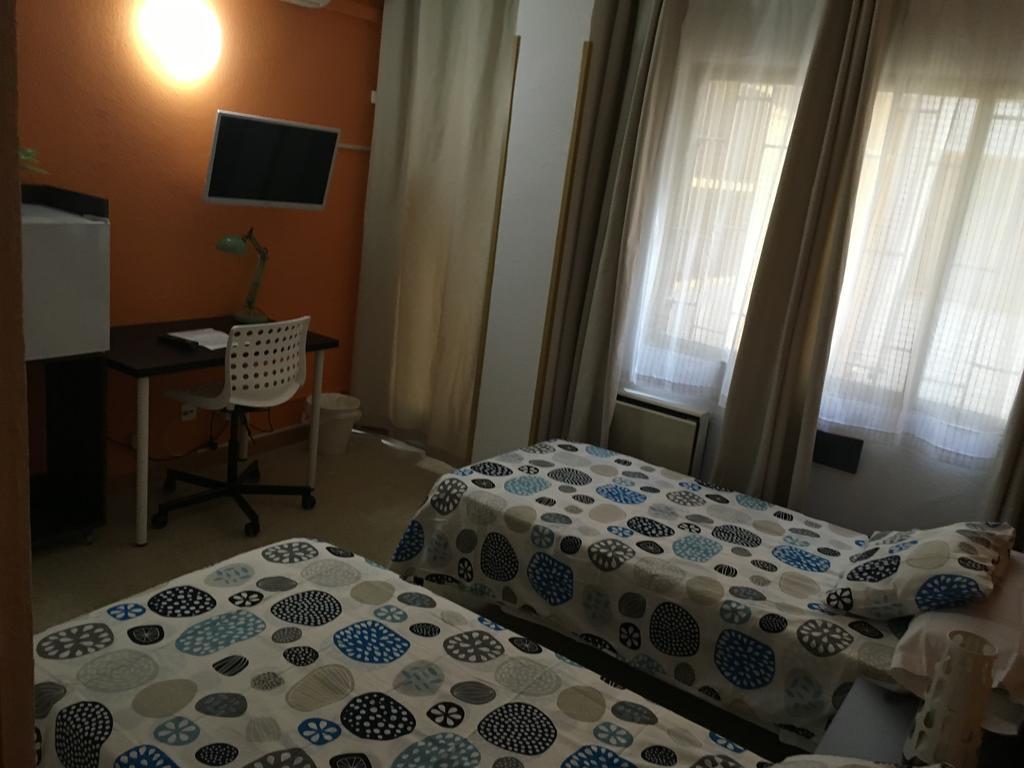 Hostal Трес-Кантос Екстер'єр фото